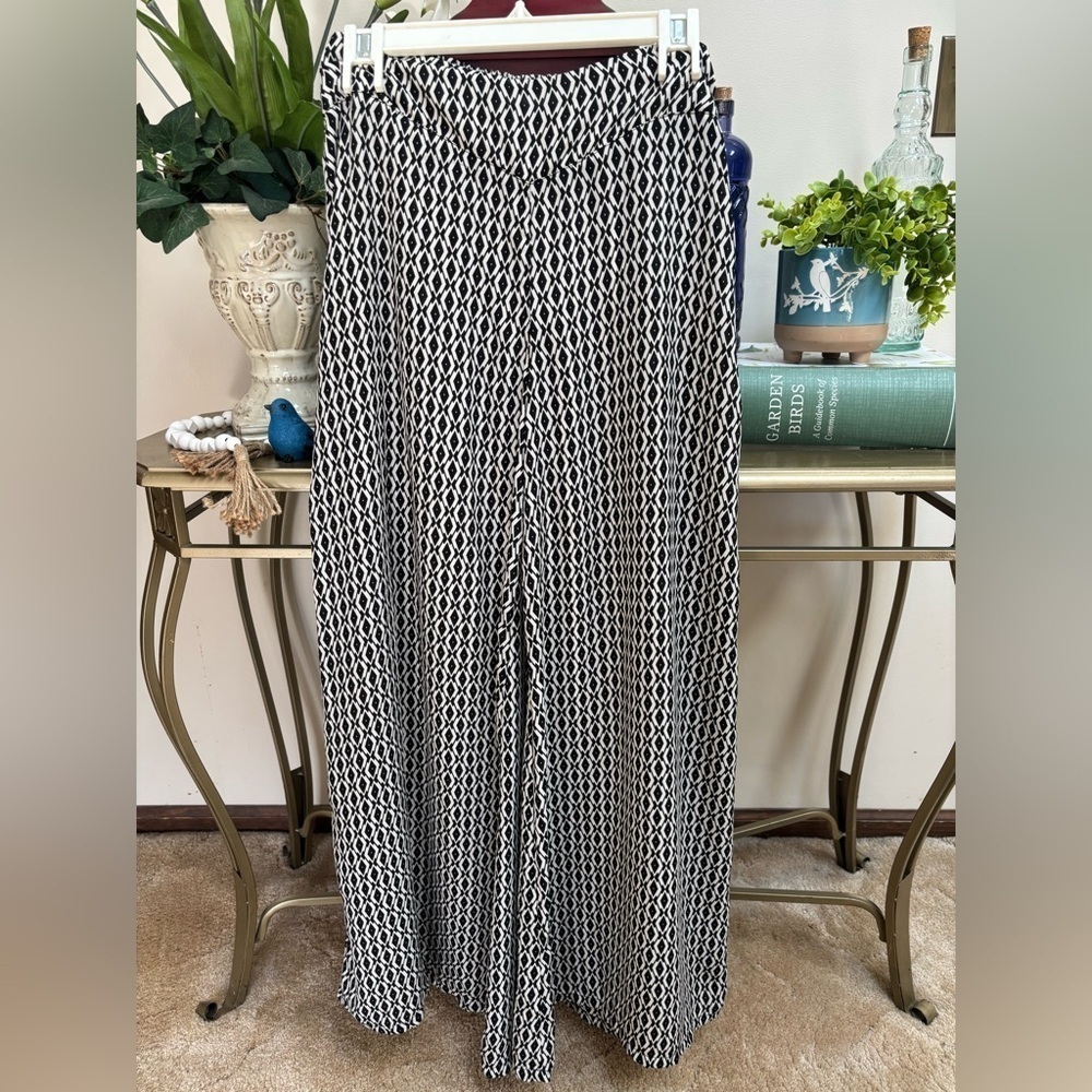 BAR lll Palazzo Black and White Geometric Wide Leg High Rise Women's Pants Sz M - Picture 2 of 9